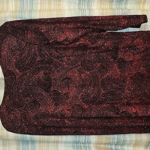 Dressbarn Women's Plus 2 Piece Elegant Swirl Designed Cocktail Cami/Jacket Set - Picture 6 of 7